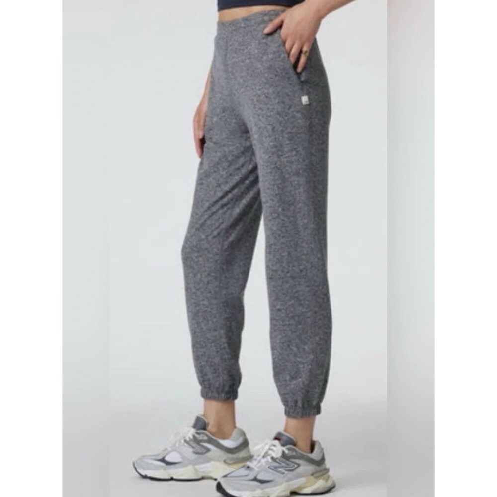 Vuori Boyfriend Jogger Pants Womens L Granite Gray Dream Knit High Rise VW457